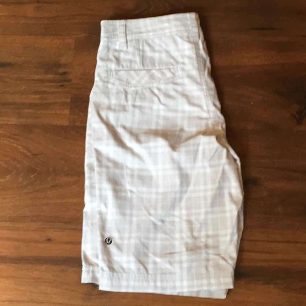 Lululemon Men’s Plaid Short